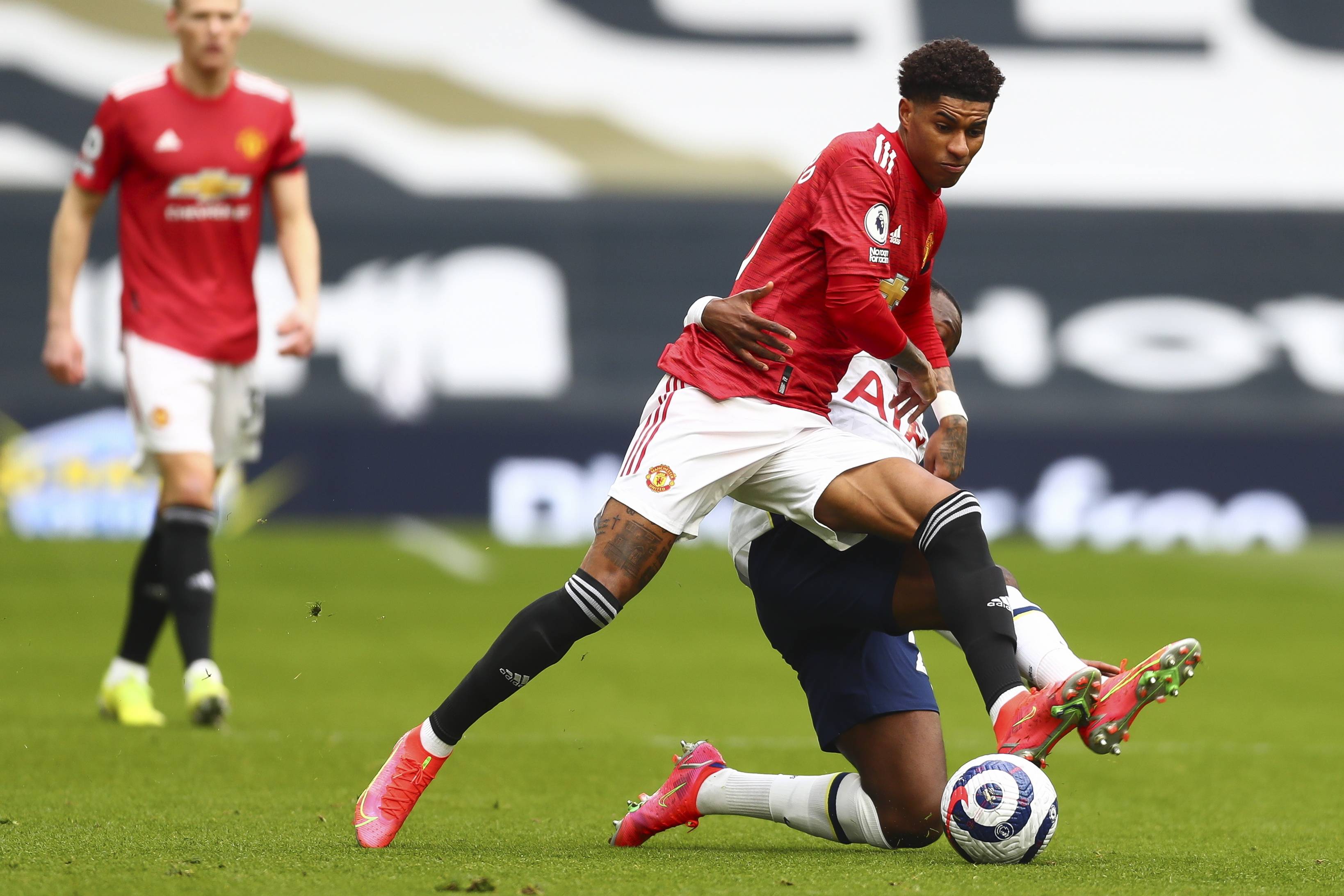 他在比赛中 他在比赛中